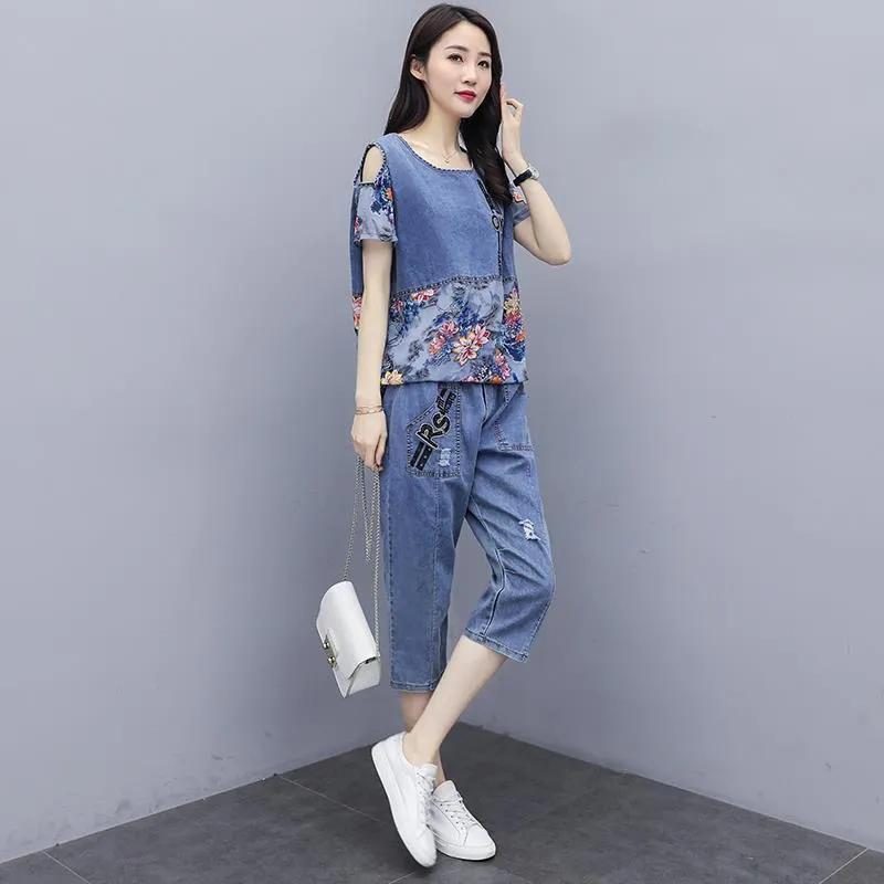 Women's Summer Plus Size Slimming Denim Suit Design, Round Neck Short Sleeved Top+cropped Pants Two-piece Set