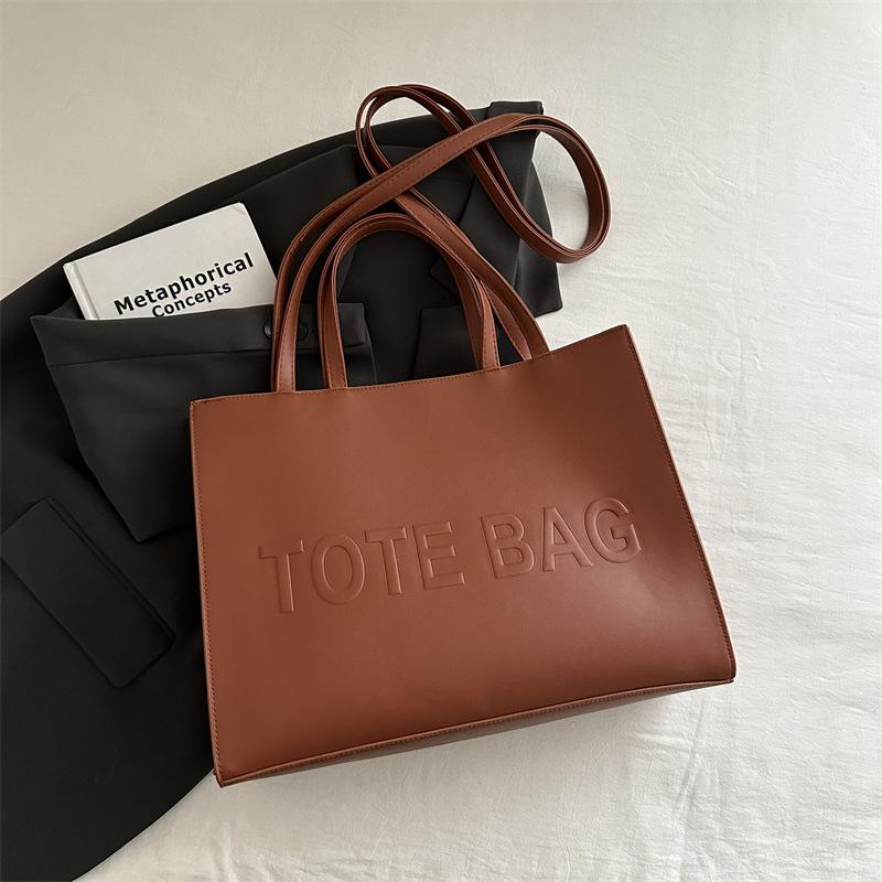 

Simple retro large-capacity tote bag women s 2025 autumn new casual fashion shoulder bag class commuter bag коричневый