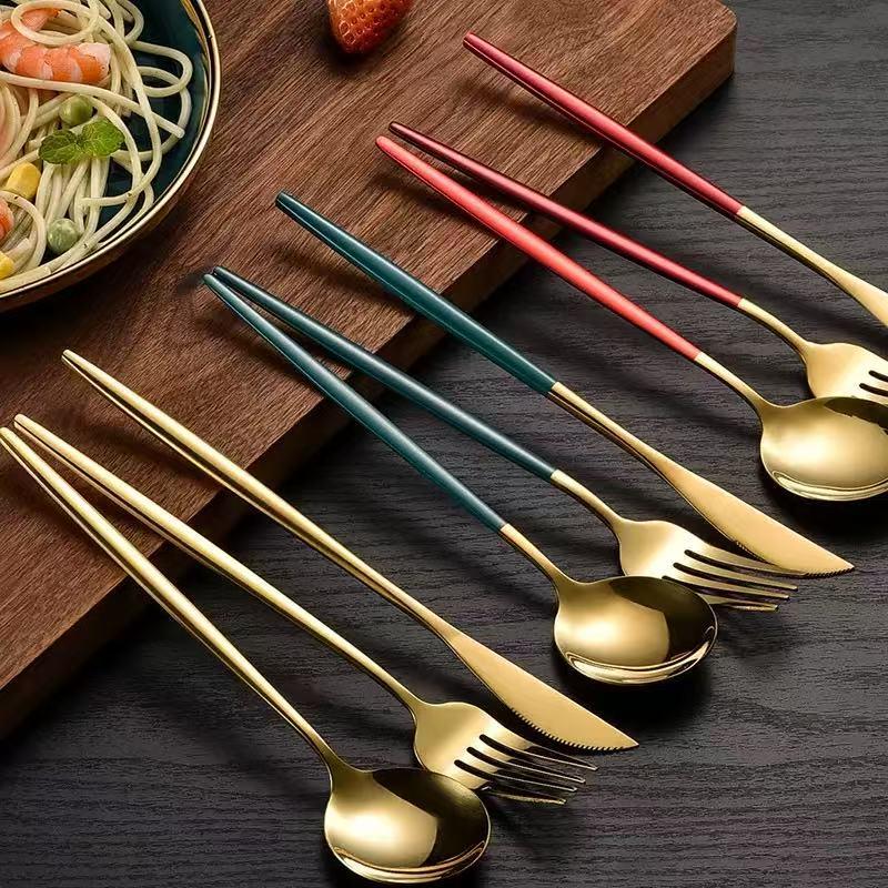 Gold Spray 410 Stainless Steel Cutlery Set (4-Piece) - Steak Knife, Fork, Spoon & Teaspoon - Ideal for Gift-Giving