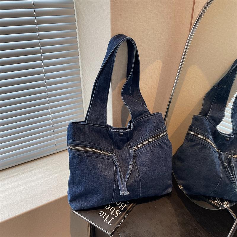 Casual Large-capacity Denim Bag Women's New Versatile Shoulder Bag Commuter Tote Bag