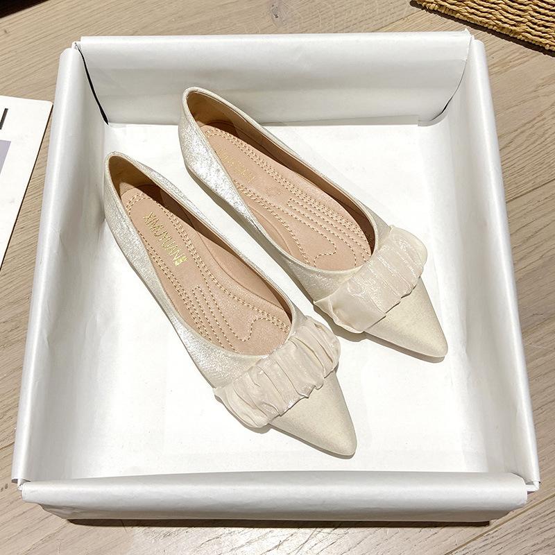 Fashion Flat Shoes for Women in Spring and Autumn 2025 New Casual Pointed Retro Plus Size 41 42 43 Women's Shoes Zapatillas Mujer