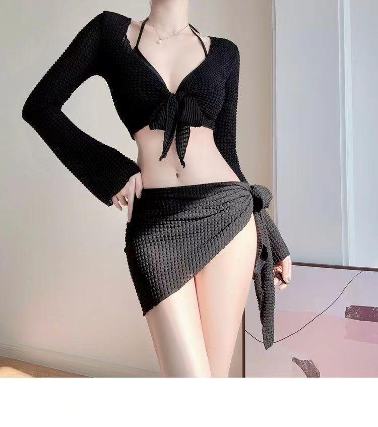 

2024 Женский высококлассный набор бикини из четырех предметов с накидкой - Купальник для похудения для горячих источников Large чёрный