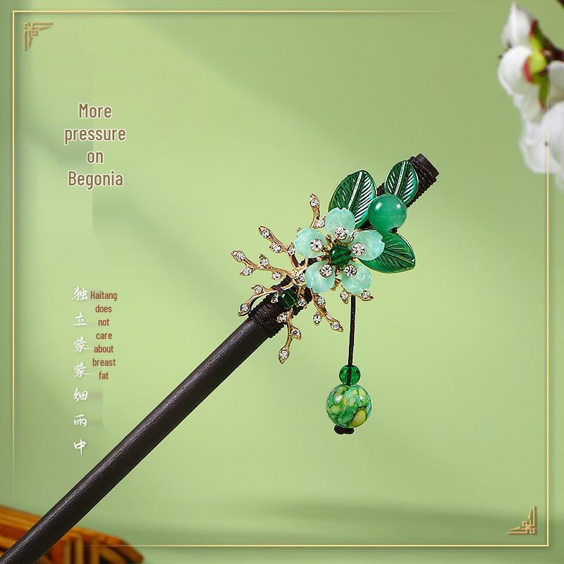 Vintage-Style Ebony Imitation Hairpin with Tassels and Wooden Step-Shaking Design for Hanfu and Ancient Costume Accessories