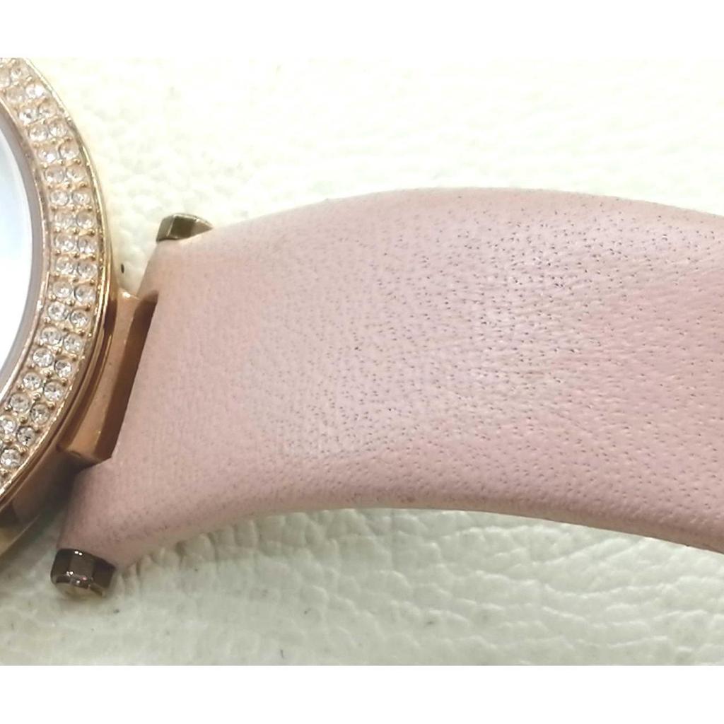 Used MICHAEL KORS MK-2590 quartz watch