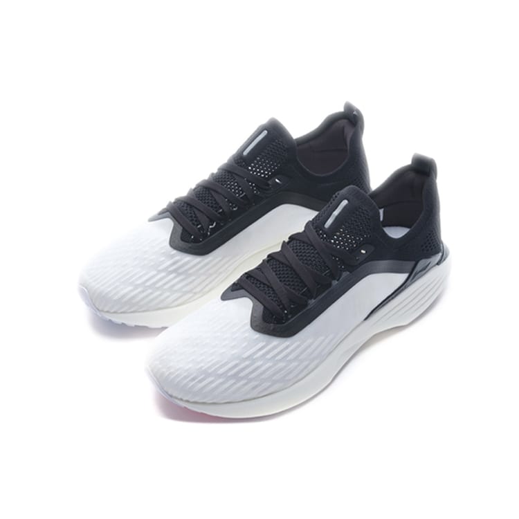 Li Ning Super Light 17 Slip Resistant Abrasion Resistant Low Top Running Shoes Men's White Black ARBQ003-10