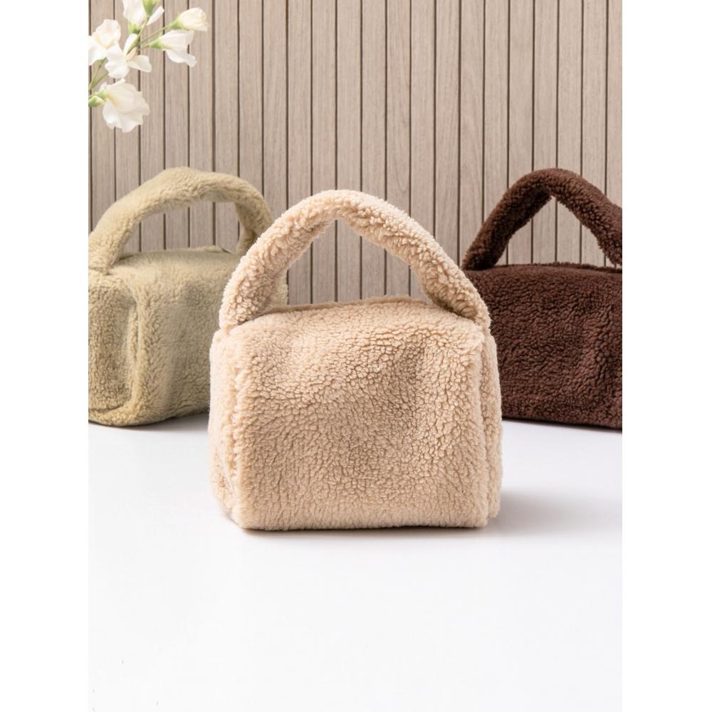 

Циліндрична сумка Daiso Poggle Khaki