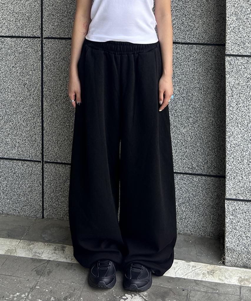 FUZZY SCAN Arch Logo Curved Balloon Pants Black
