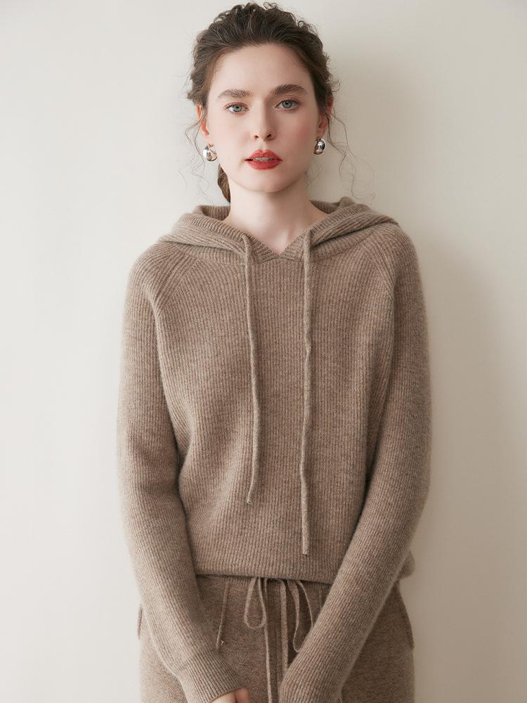 Hooded Women's Cashmere Sweater - Soft, Versatile, Korean-Style Knitwear for Autumn & Winter