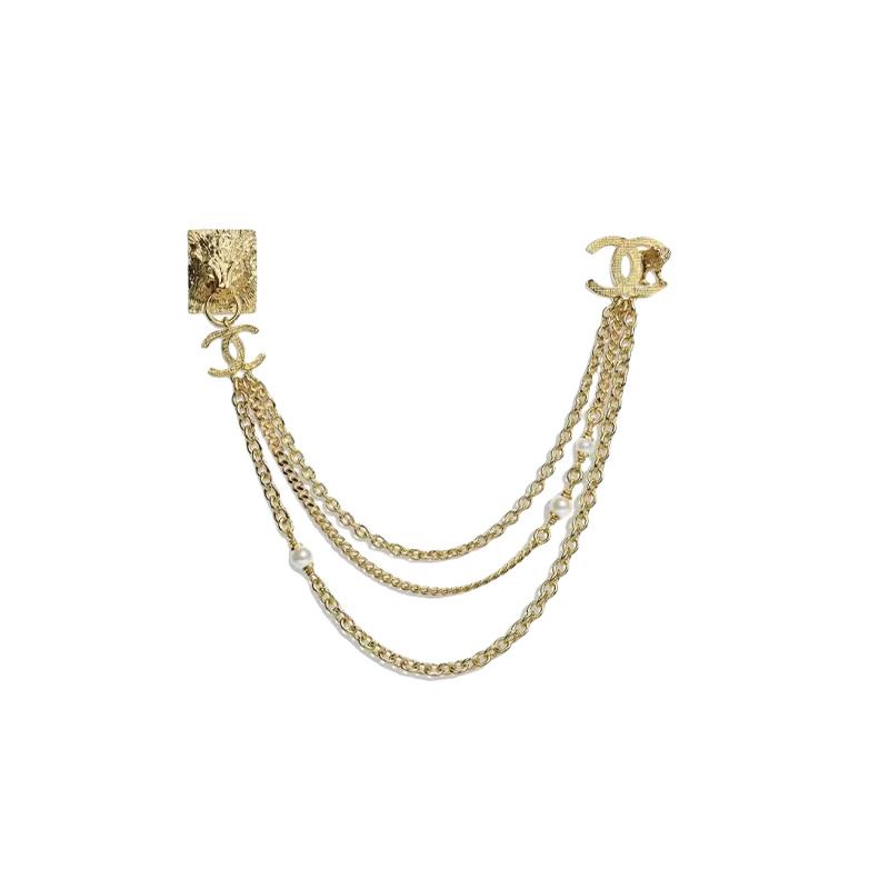 CHANEL Classic Double C Lion Head Metal Pearl Chain Brooch Men and Women Same Style Gold