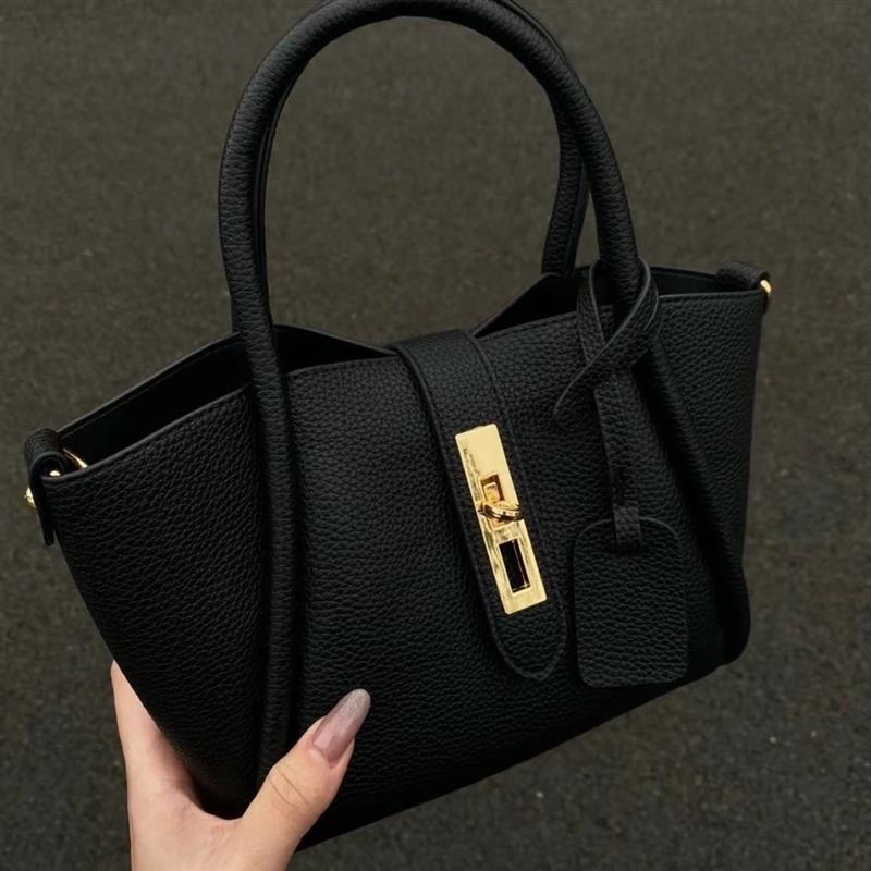 

Сумка-тоут премиум-фактуры 2024 года, новая модная повседневная сумка-мессенджер для поездок на работу и обратно чёрный