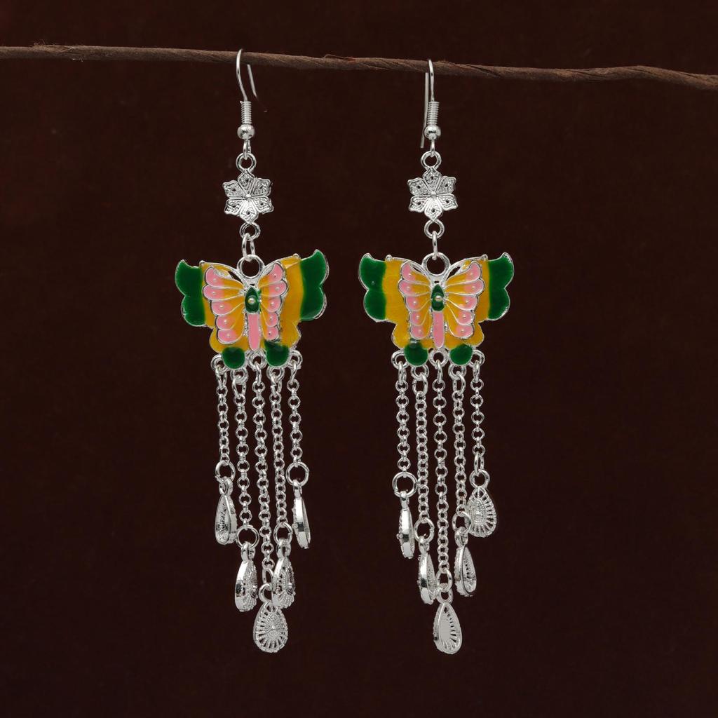 Boucles d'oreilles pendantes à pompons de plumes ethniques - Style argent Miao imitation, article touristique populaire, design mignon de haricot.