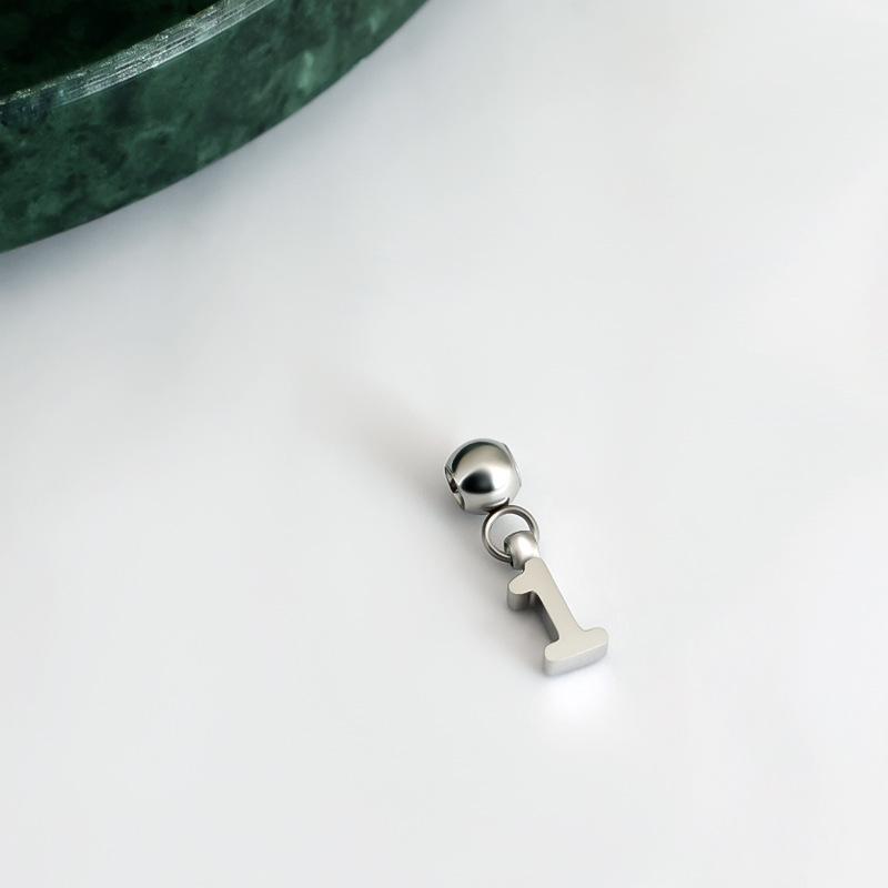 DIY Letter Necklace: 26 English Letter Pendant, Pull-Out Chain, Personalized Single Pendant Accessories