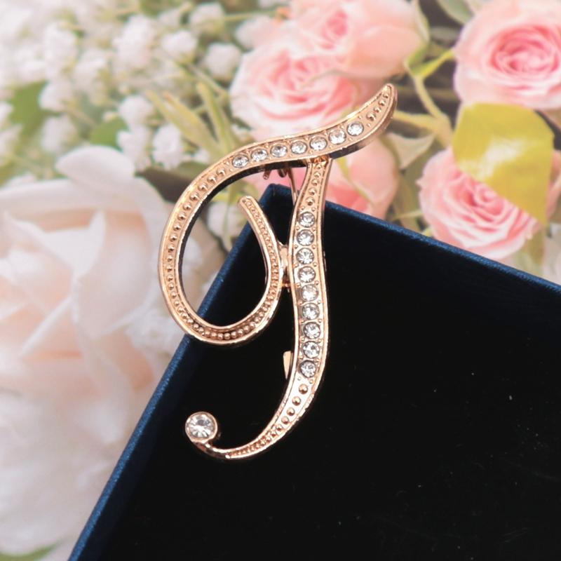 Fashion Women Rhinestone Brooch A-Z English Letter Gold Color Metal Pins Crystal Alphabet Jewelry Shirt Clothes Accessories Gift