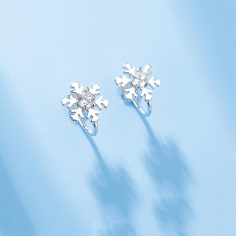 Female No Ear Piercing Clip Type False Stud Earrings Christmas Temperament Student Girlfriend Earrings Cute Sweet Snowflake Earrings