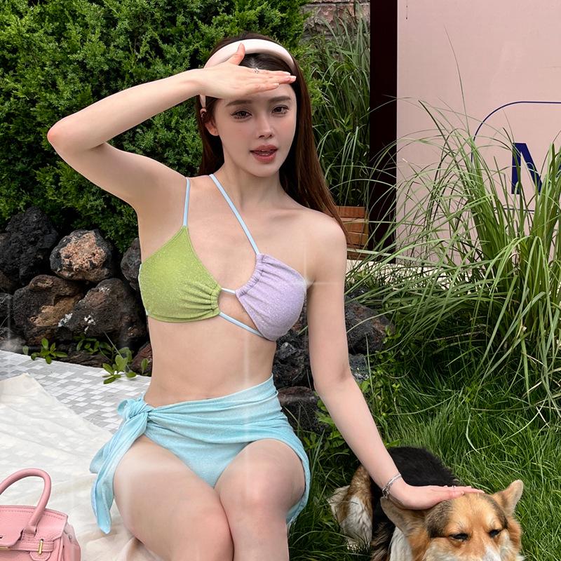 

Корейский купальник-бикини из трех частей в стиле колор-блок: Сексуальные купальники для пляжного отдыха Medium