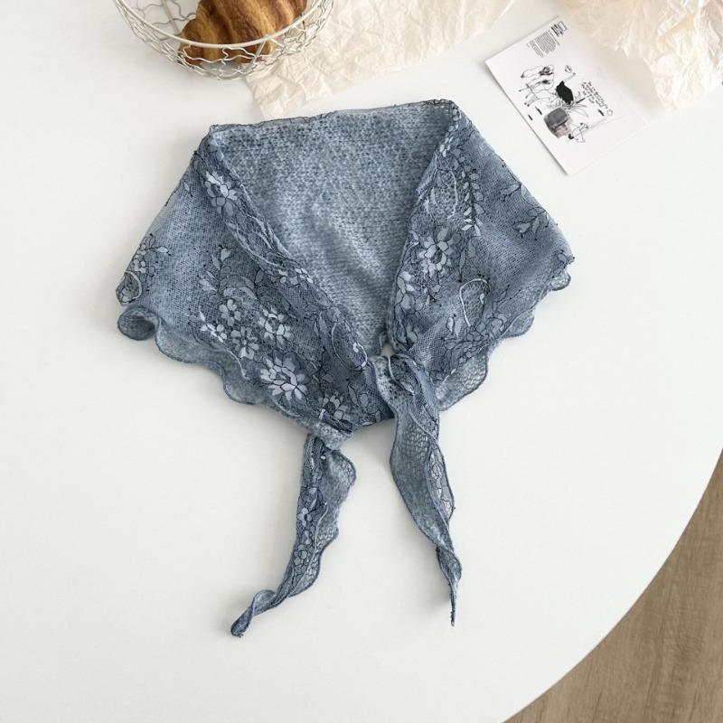 

Silk scarf new lace small scarf versatile headscarf tied hair band head jewelry triangle scarf tied waist синий