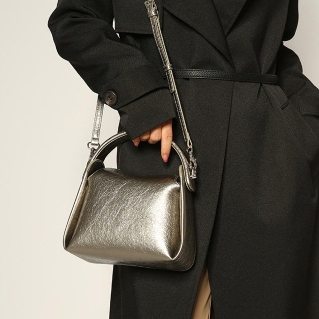 New Internet Celebrity with Burst Pattern Soft Handbag, Niche, Simple, Single Shoulder Diagonal Cross Women's Bag, Stylish