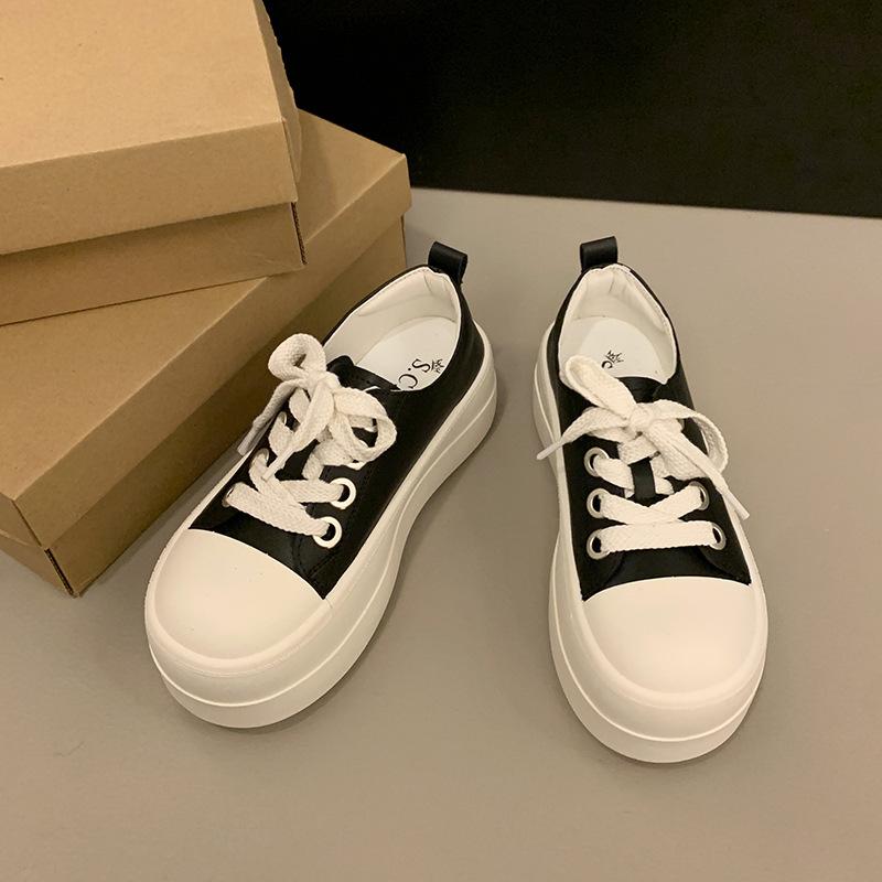 Versatile round head platform popular muffin canvas shoes women's 2025 spring new big head casual board shoes flow