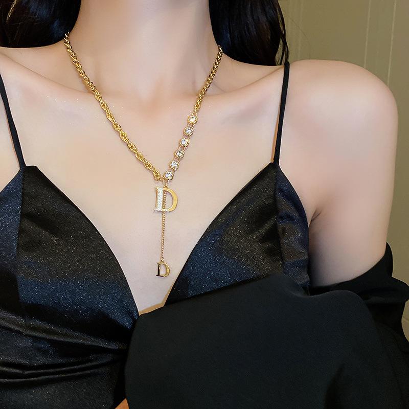 

Инкрустированная стразами подвеска в виде буквы D, длинное ожерелье, цепочка для свитера, модный циркон для женщин, девушек, подарок для вечеринки, для женщин на каждый день 55cm