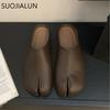 Mode SUOJIALUN 2024 Herbst Flacher Absatz Damen Hausschuhe Mode Zehentrenner Slip-On Damen Pantoletten Schuhe Lässig Outdoor Weicher Absatz Pantoletten Schuhe