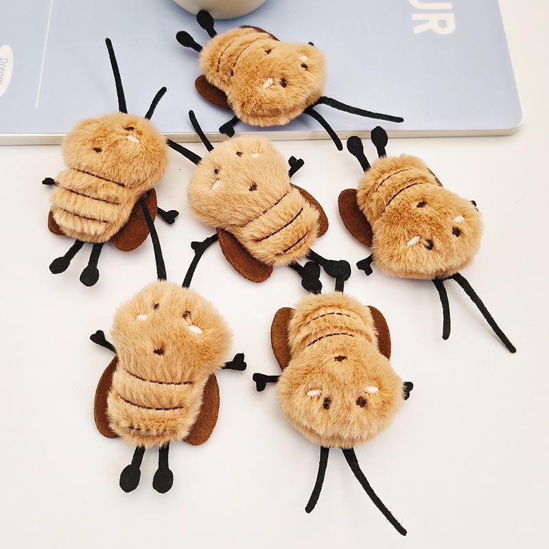 Funny Cartoon Cockroach Plush Keychain Pendant for Backpack Decoration