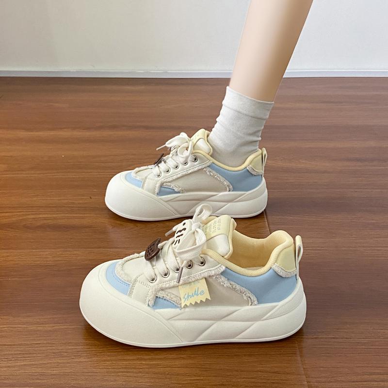 Modne sneakersy na platformie w stylu koreańskim 2025 Wiosna Damskie Dopaminowe Kokardy Grube Białe Buty Chlebowe Lato Urocze Wszechstronne Płaskie na Grubej Podeszwie