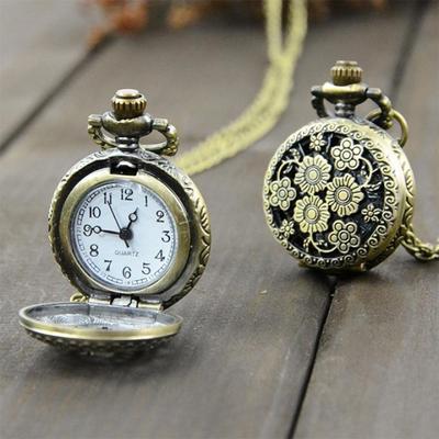 Retro Vintage Steampunk Quarz Halskette Schnitzerei Anhänger Kette Uhr Taschenuhr