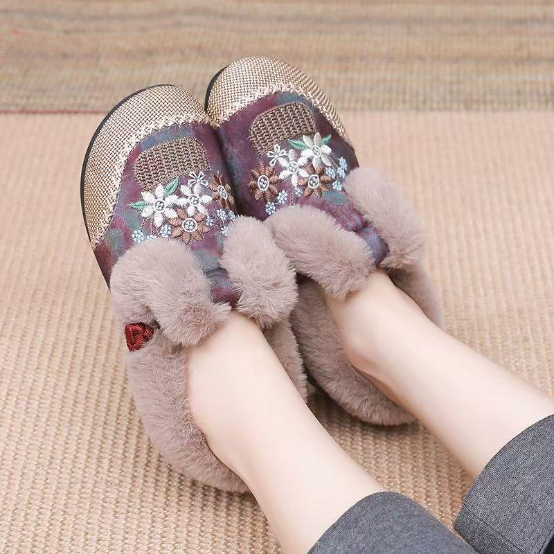 Fashion Women's Winter New Low Top Embroidered Cotton Shoes Round Toe Slip On Flat Sole Plush Warm Ethnic Style Elderly Cotton Shoes