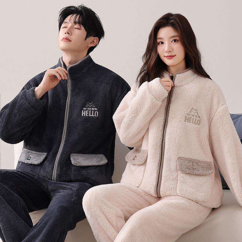 [Shopping mall quality] Couple pajamas women's autumn and winter velvet thickened turtleneck flannel men's loungewear set