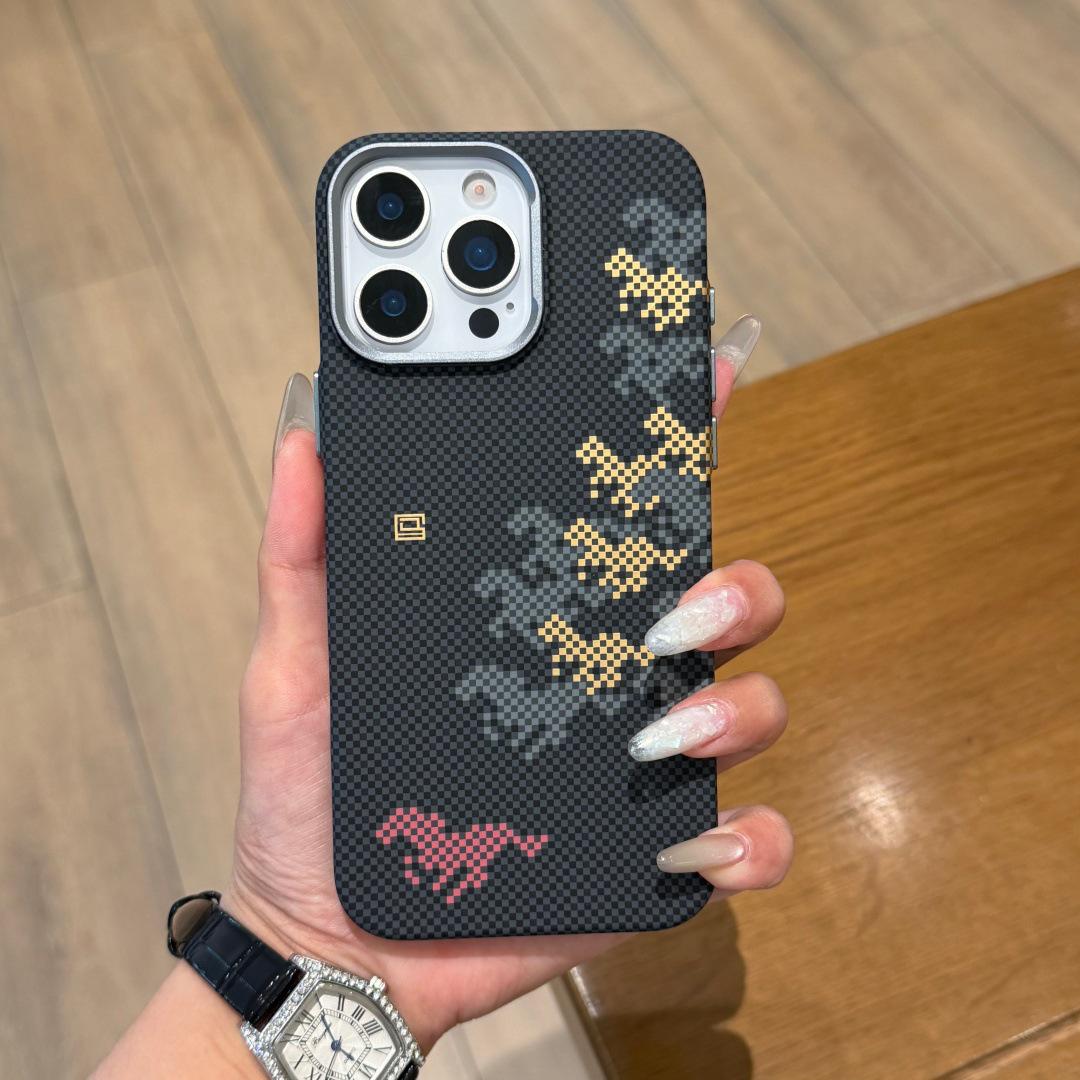 

Apple 16Promax & iPhone17Pro Magnetic Kevlar Textured Anti-Drop Case - Ten Thousand Horses Galloping Design iPhone 15 Pro Max