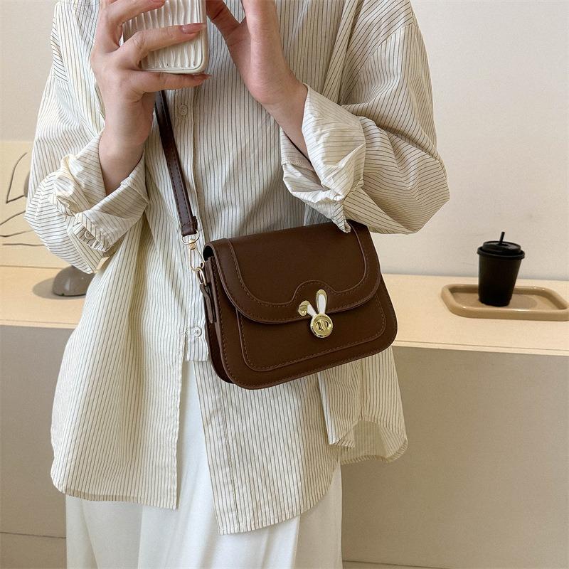Feel the Small Bag, the New Women's Bag Is Trendy and Fashionable, and the Versatile Messenger Bag Is Now Popular for Shoulder Small Square Bags.