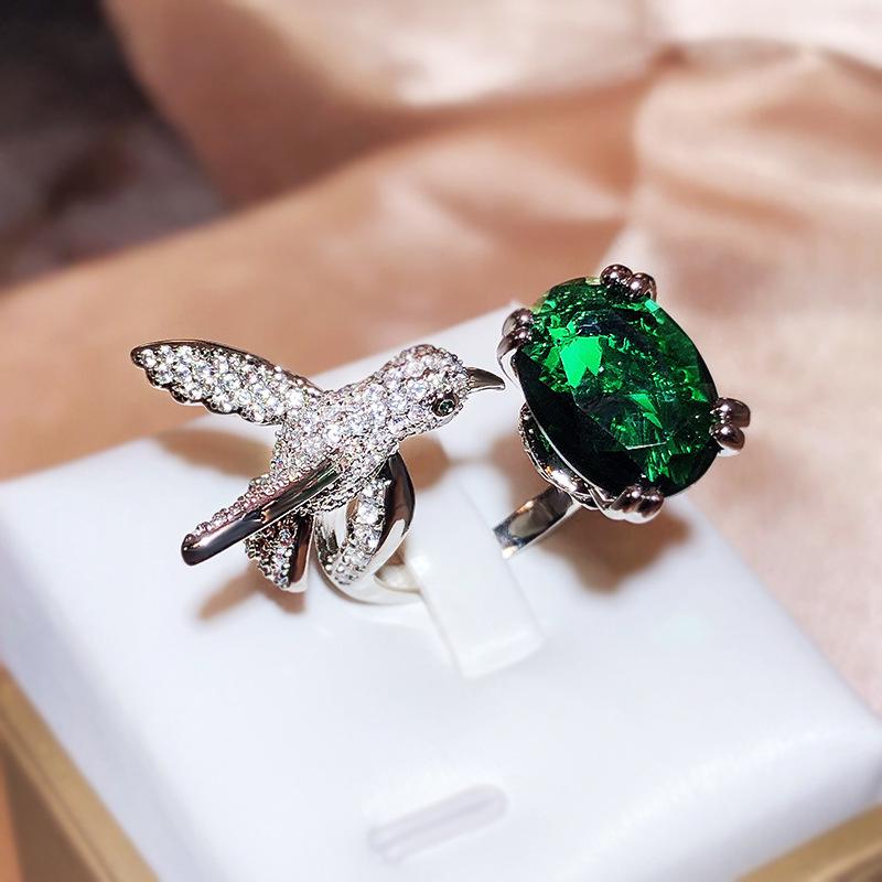 High-End Hummingbird Ring: Santa Maria Aquamarine-Look with Colored Gemstones for Women