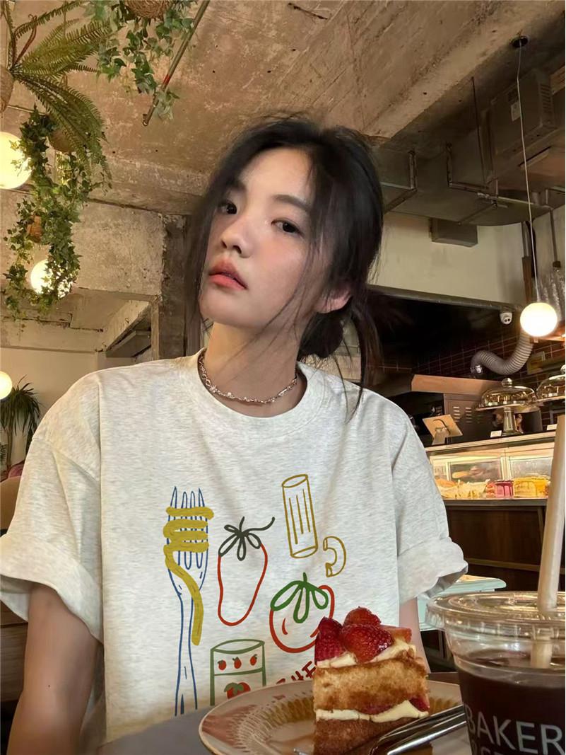 

2025 Women s American-Style Loose Cotton Short-Sleeve T-Shirt - Summer Niche Straight-Shoulder Design M [High Quality] серый/белый