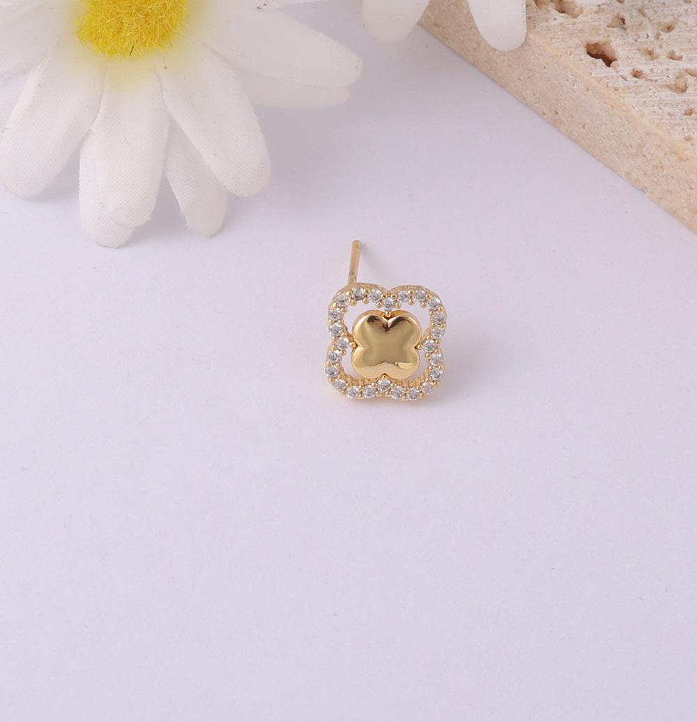 Elegant Retro Flower Stud Earrings with Micro-Set Zircon and Multi-Bead Design