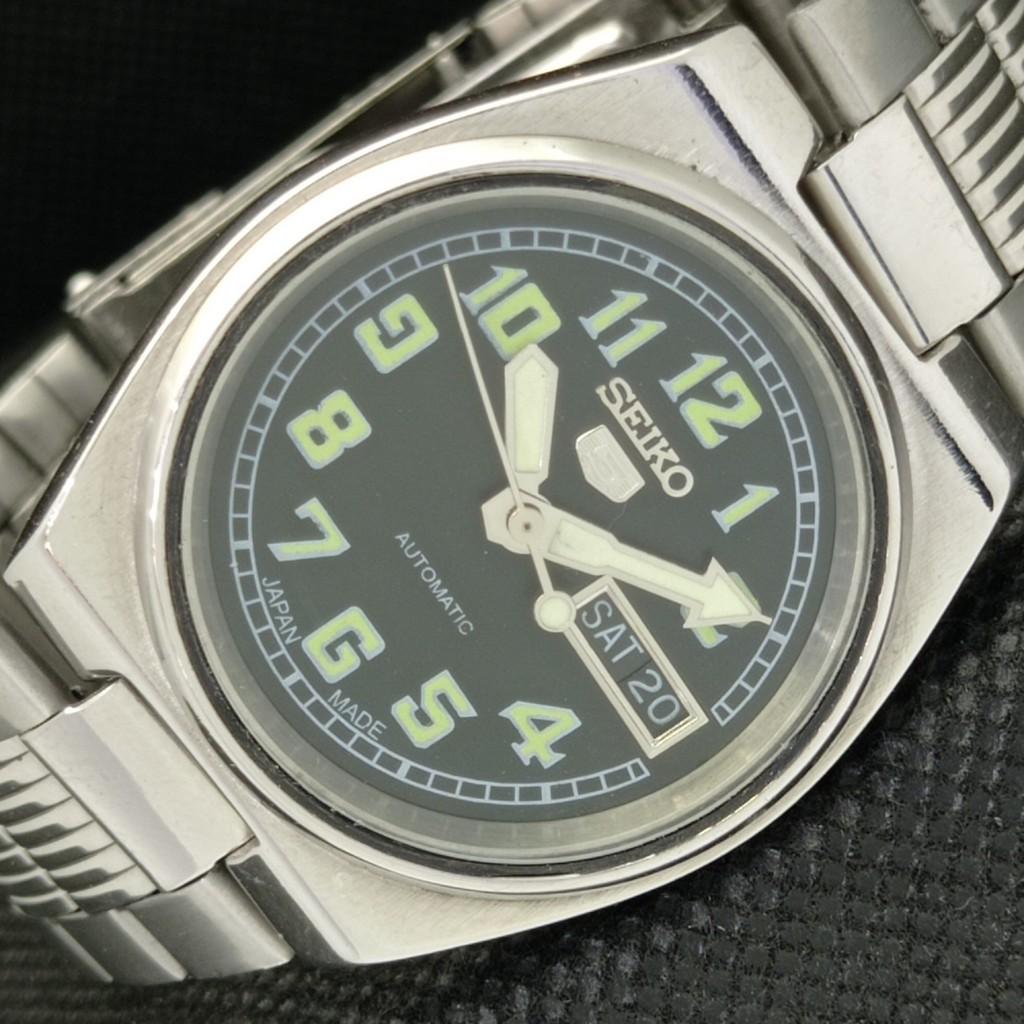 

Б/У винтажные мужские часы SEIKO 5 AUTO 7S26A JAPAN D/D BLACK WATCH 568e-a302143-9 SKU568e-a302143