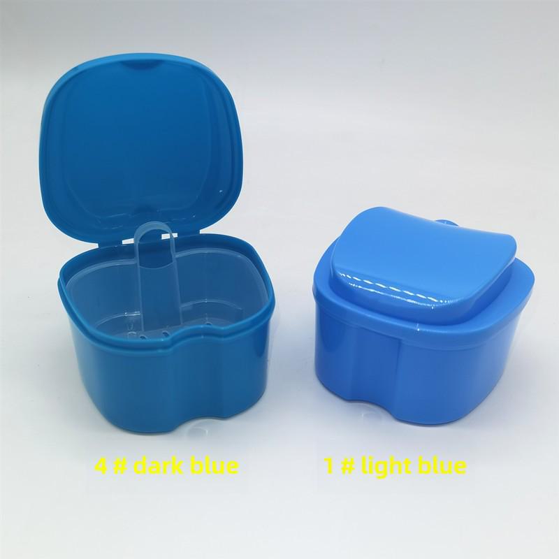 

Ящик для чистки зубных протезов и ретейнеров в форме яблока с местом для хранения фильтра 4 pieces темно-синий