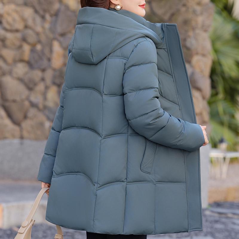 Jaquetas de Inverno Femininas Tamanho Grande 2XL-6XL Meia Idade Com Capuz Elegantes Soltas Espessas Quentes Parkas Longas Casacos Femininos
