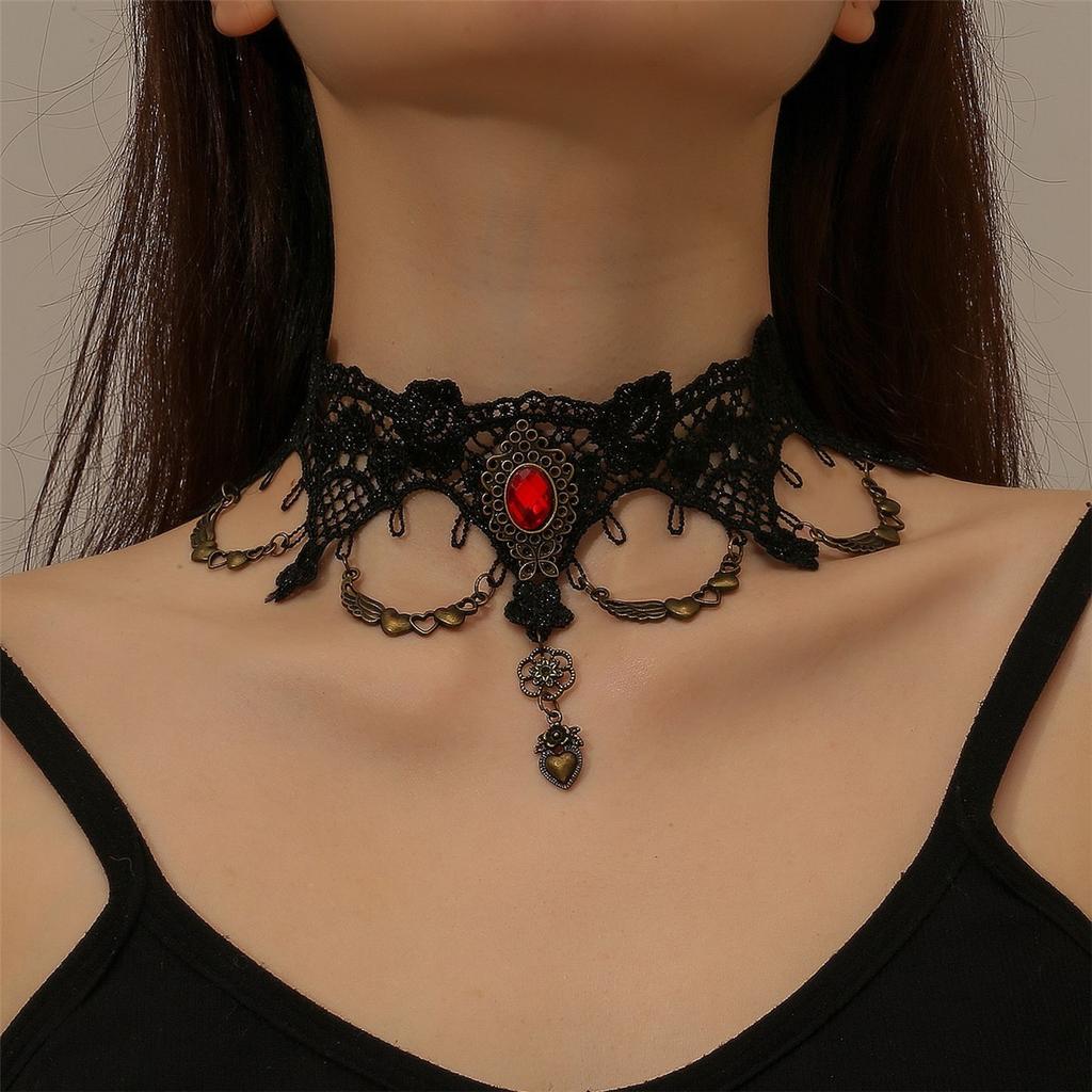Jewelry Retro Ladies Personalized Lace Necklace Fashion Water Drop Shape Necklace