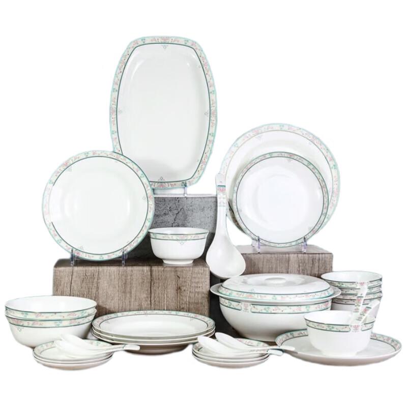 Tang Hui 30-Piece Bone China Dinnerware Set