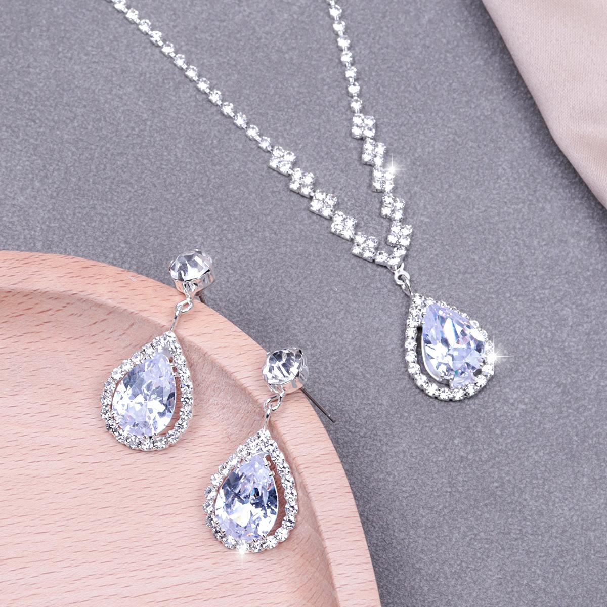 

Преувеличенное ожерелье, Изысканное ожерелье, Преувеличенный комплект серег, Ожерелье из двух частей, Банкетные аксессуары для женщин 41CM серебряный