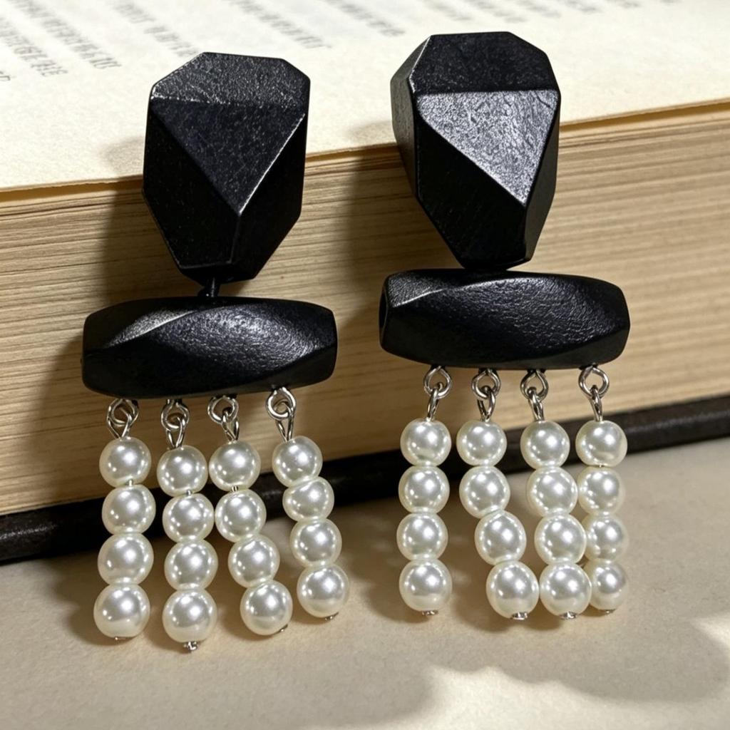 Vintage Black Series Stud Earrings 925 Silver Needle Minimalist High-End Personality Accessories for Women