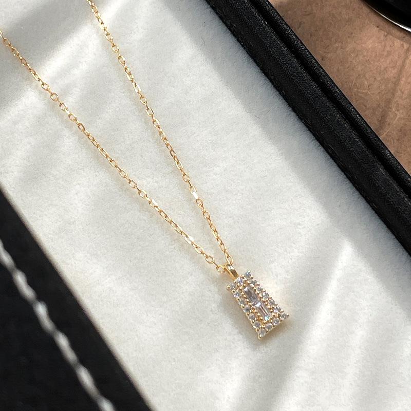 

925 Sterling Silver Diamond Inlaid Trapezoid Necklace for Women - Japanese & Korean Light Luxury Zircon Clavicle Chain.