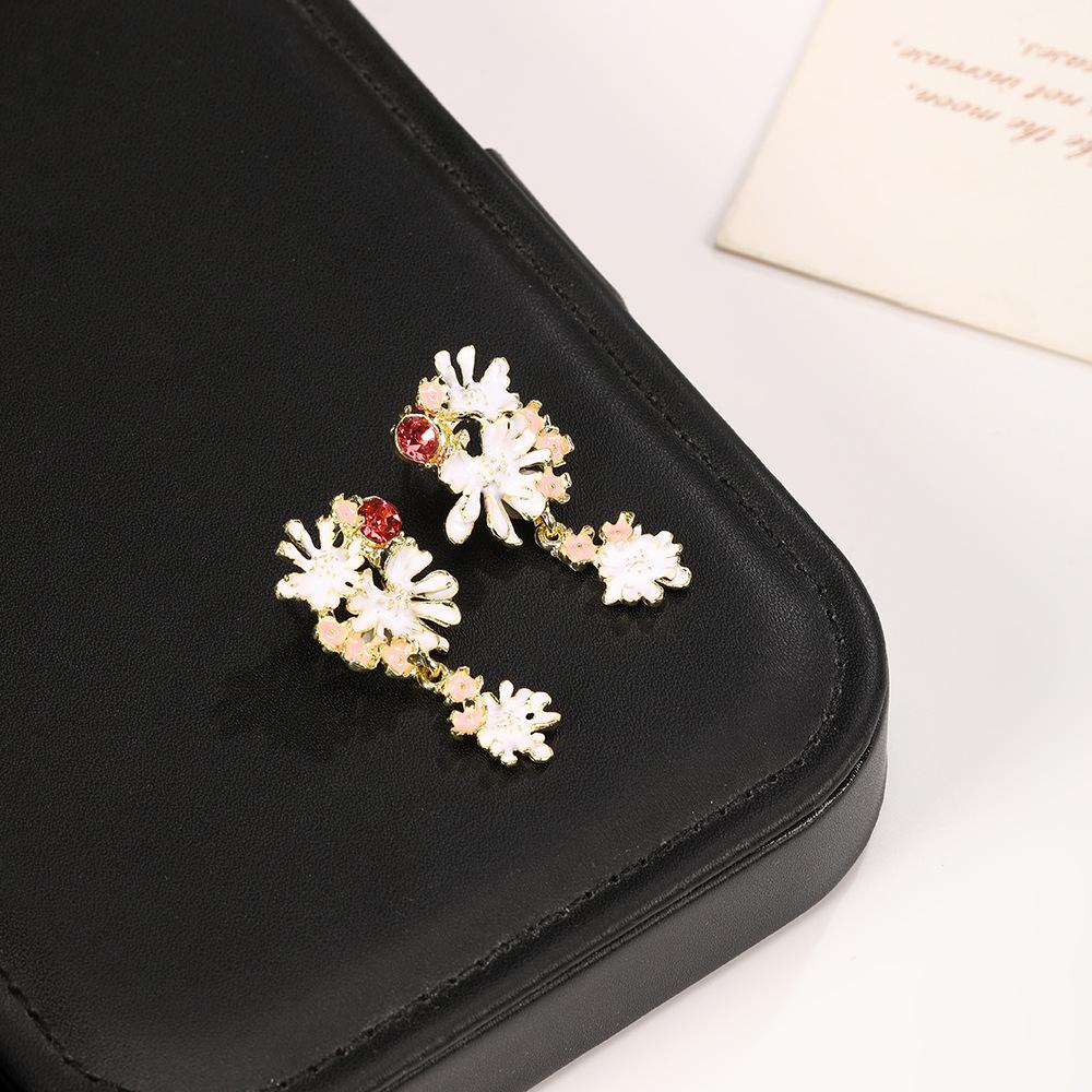 French Sweet Wind Colorful Multi-Cluster Daisy Stud Earrings Niche Design Literary Style Girl Heart Earrings