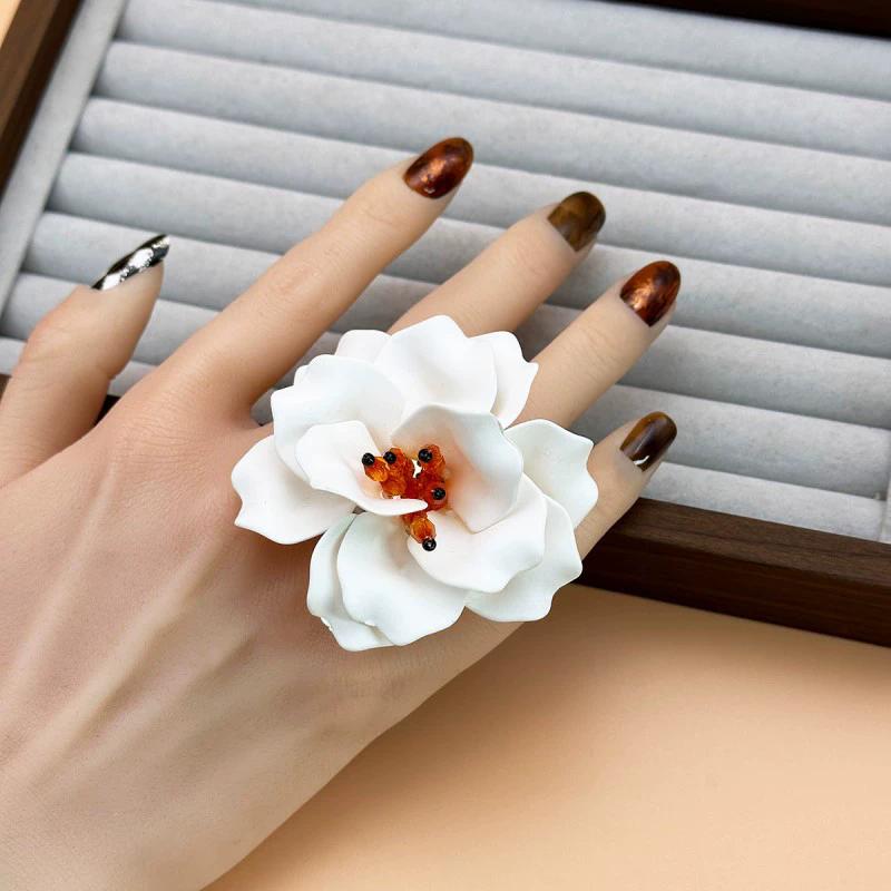 Vacation-Style Acrylic Flower Ring Fashionable Individual High-End Three-Dimensional Clothing Decoration Accessory For Women