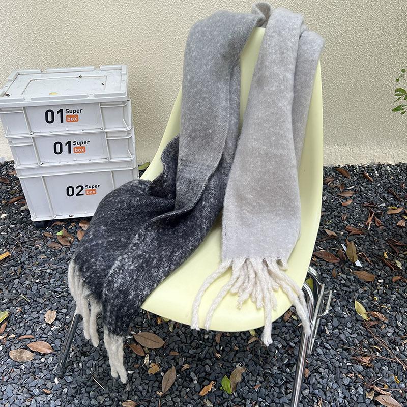 

Plaid contrasting color niche design sense imitation cashmere scarf shawl women s new high-end autumn and winter warm scarf Above 175cm чёрный