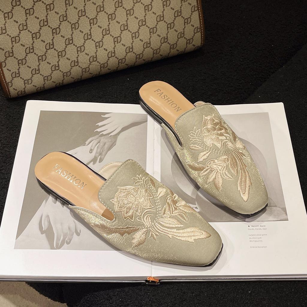 2026 Embroidery Women Mules Slippers Luxury Fashion Elegant Pointed Toe Slides Shoes Ladies Dress Flats Sandalias