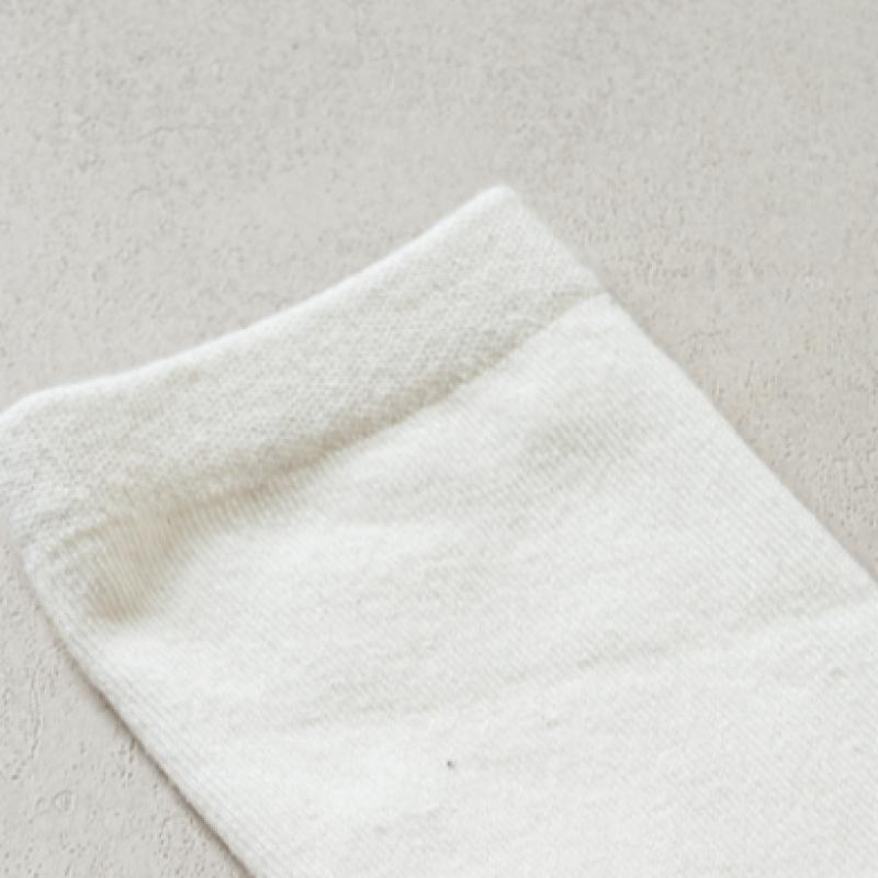 Monfoot Women S baSic Mid Calf SockS White