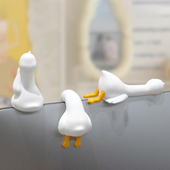 Mini Resin Goose Figurine Funny Resin Small Goose Computer Decor Collectible Cute 3D Craft Sculpture for Office Desk Car Dashboard Home Decor