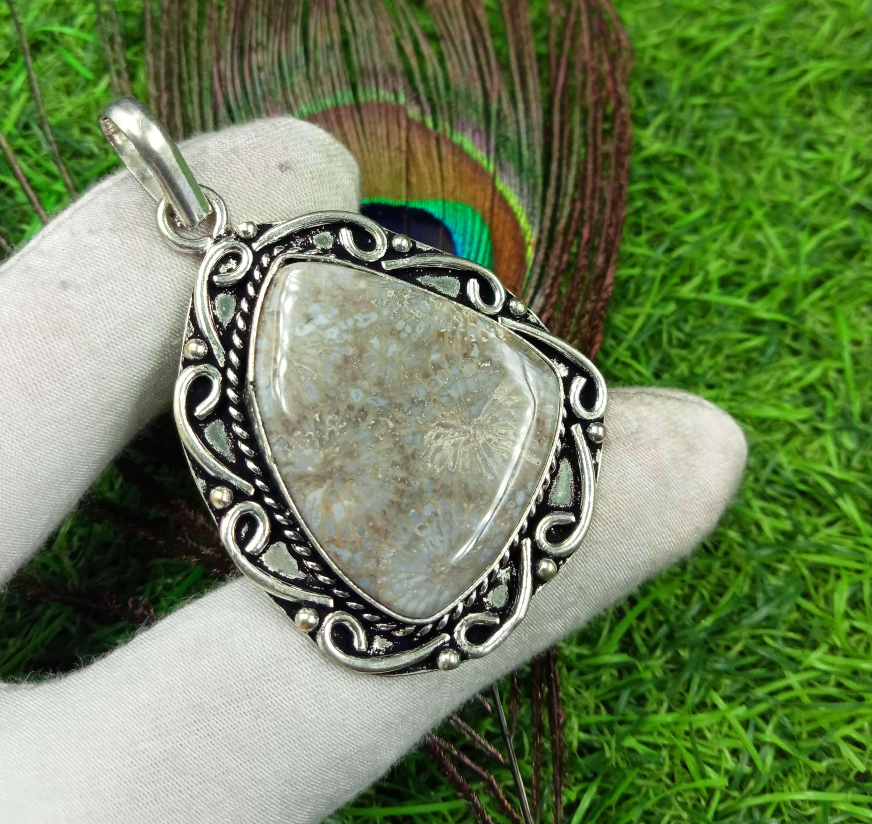 

Подвеска из ископаемого кораллового камня 925 пробы с серебряным покрытием DEP-104