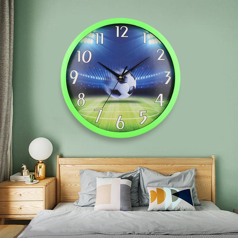 Moderne modische Wanduhr Wohnzimmer Schlafzimmer Wanduhr Leise Uhr Cartoon-Uhr Einfache kreative Quarzuhr